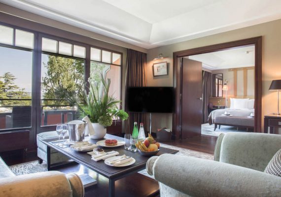 Royal Armleder Suite